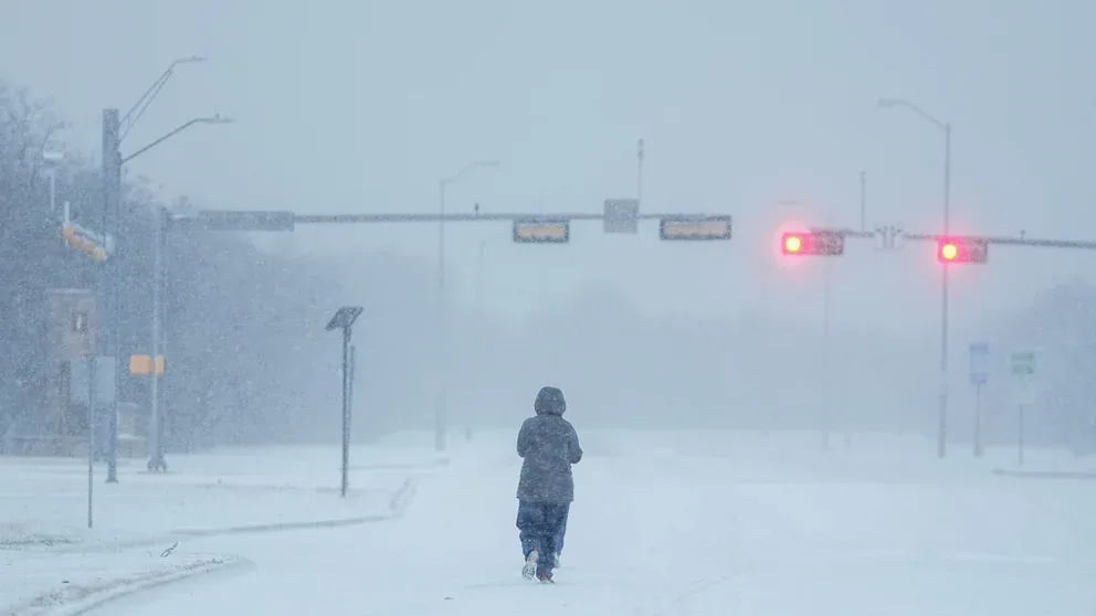 Sombrío invierno en EEUU: al menos siete muertos, cortes de energía, cierre de escuelas y vuelos cancelados
