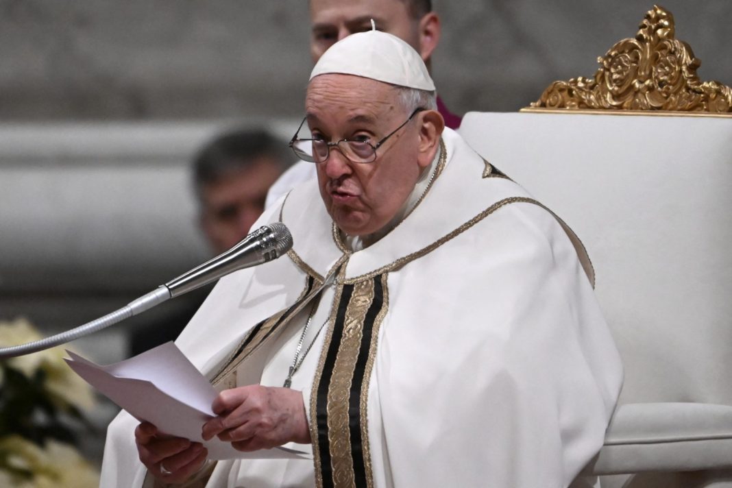 Comunicador católico afirma que el papa no se cierra al debate acerca del celibato